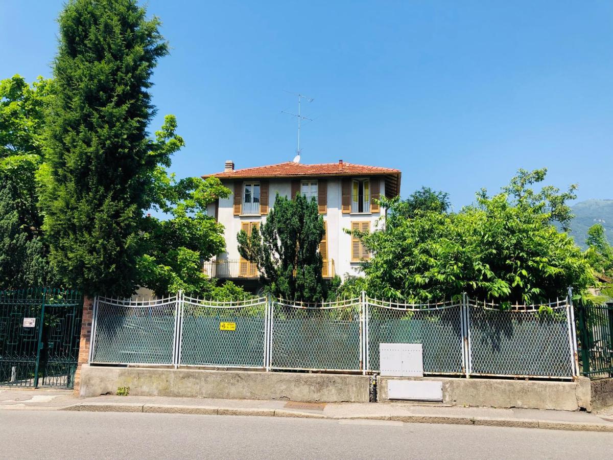 Casa Di Aristide Apartamento Erba Exterior foto