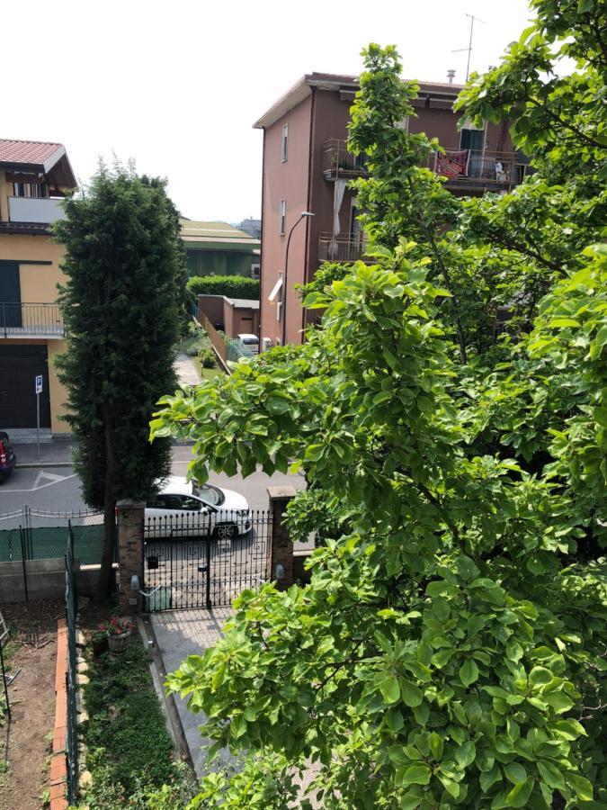 Casa Di Aristide Apartamento Erba Exterior foto